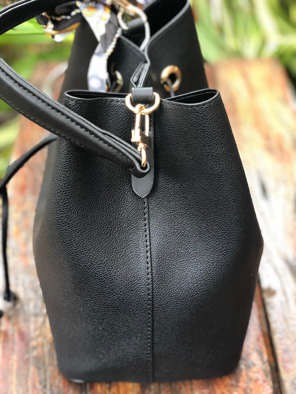 BOLSA BUCKET BELLA PAULLA