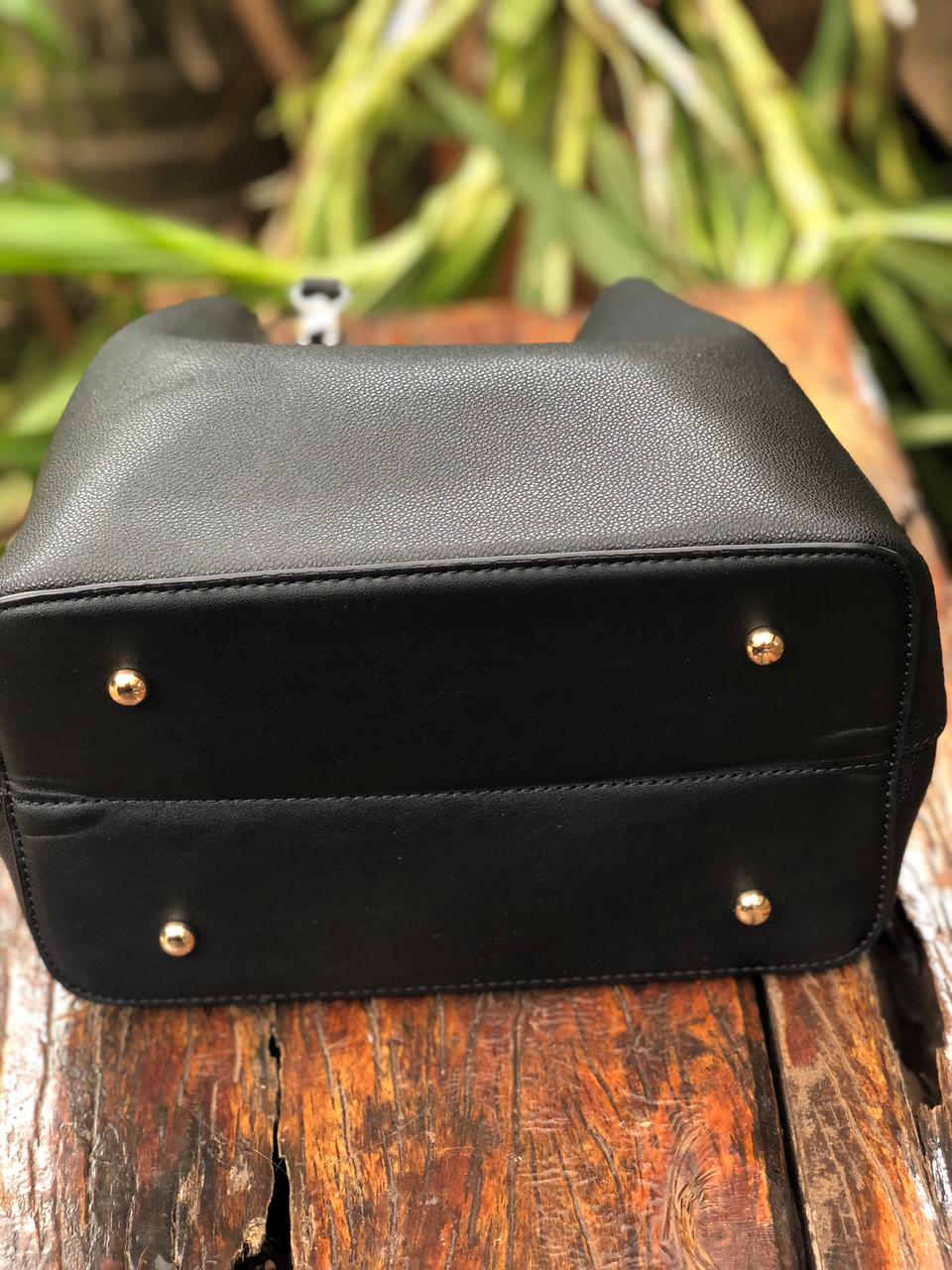 BOLSA BUCKET BELLA PAULLA