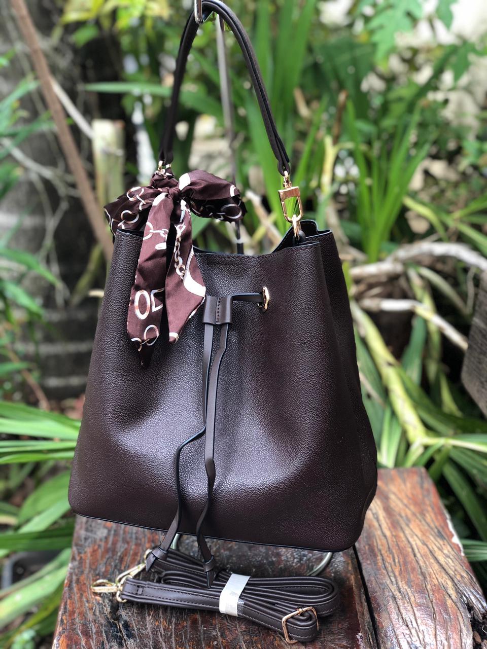 BOLSA BUCKET BELLA PAULLA